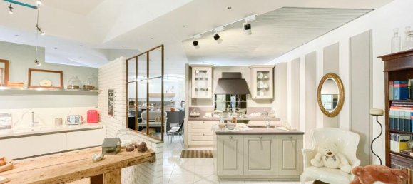 1غرفة عقار تجاري في Brescia, Italy رقم 209539 14