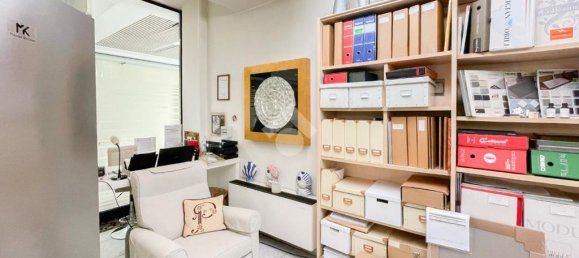 1غرفة عقار تجاري في Brescia, Italy رقم 209539 5