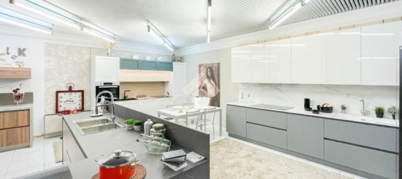 1غرفة عقار تجاري في Brescia, Italy رقم 209539 6