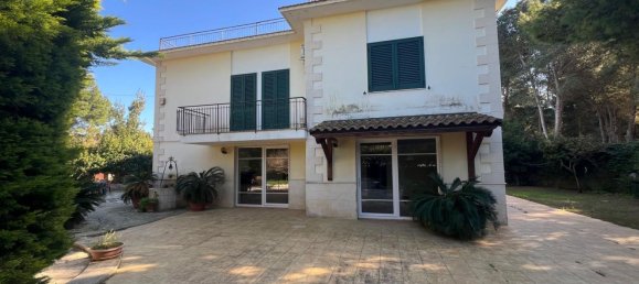 8-Zimmer Villa in Lecce, Italy, Nr. 260009 2
