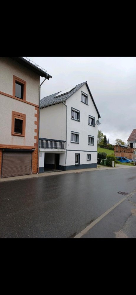 4 bedrooms House in Bergstrase, Germany No. 236237