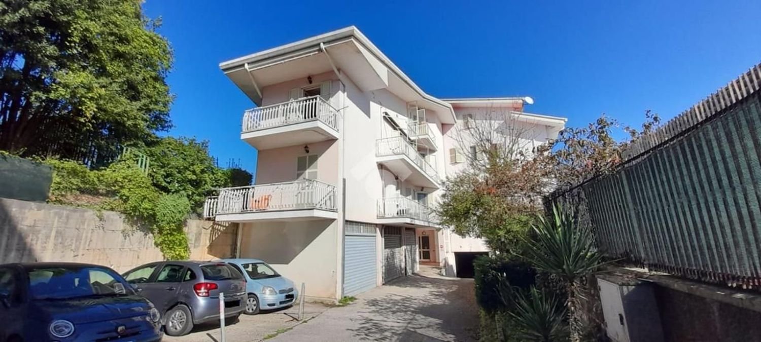 4غرفة شقة في Alatri, Italy رقم 90180