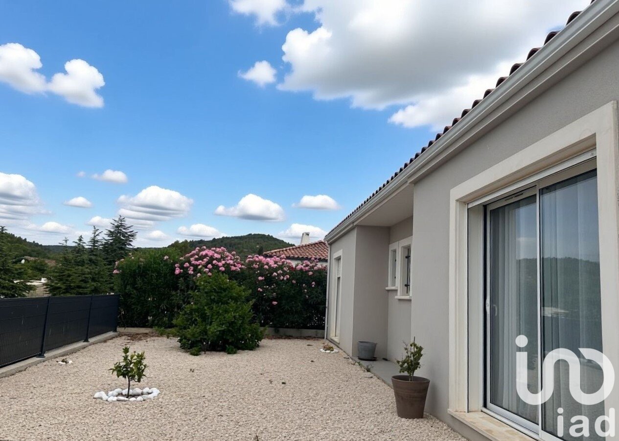 Villa de 3 dormitorios en Occitanie, France No. 296627
