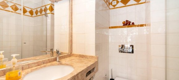 2 bedrooms Apartment in Lisbon, Portugal No. 96135 6