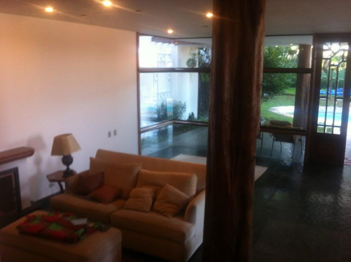 Casa de 3 dormitorios en Sao Paulo, Brazil No. 486299