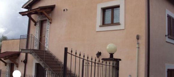 3-salle Appartement à Trevi, Italy No. 47296 2