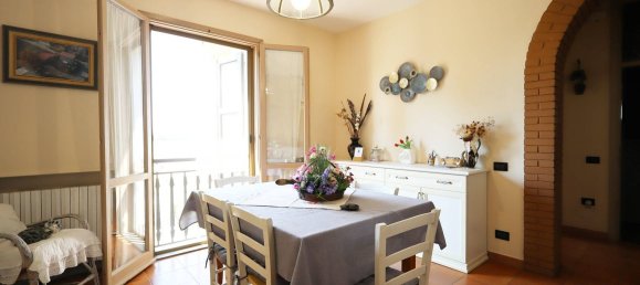 5 bedrooms Villa in Correggio, Italy No. 323411 7