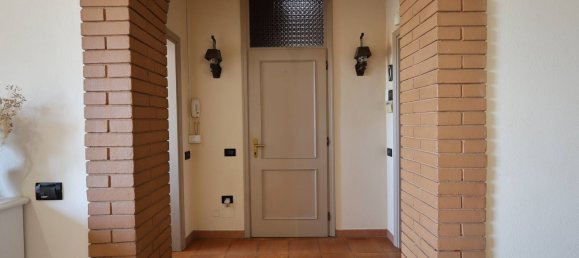 5 bedrooms Villa in Correggio, Italy No. 323411 6