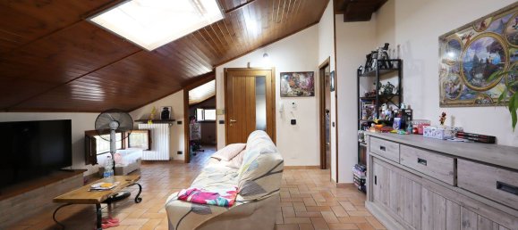 5 bedrooms Villa in Correggio, Italy No. 323411 17
