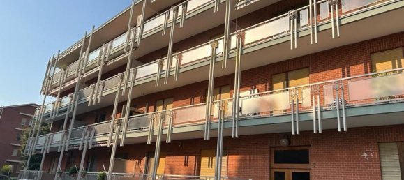 3 rooms Apartment in Santena, Italy No. 160651 2