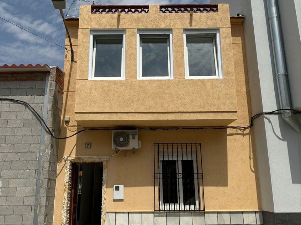 3 bedrooms Townhouse in Almoradi, Spain No. 240763