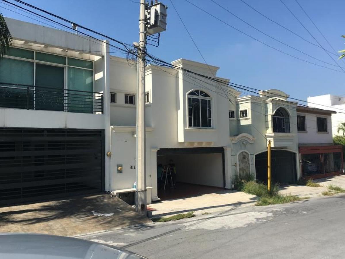 3 bedrooms House in Nuevo Leon, Mexico No. 173363