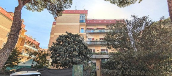 4-salle Appartement à Ciampino, Italy No. 174267 2