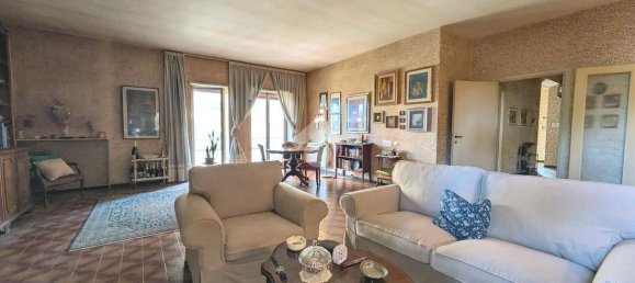 4-salle Appartement à Ciampino, Italy No. 174267 6