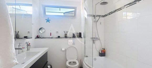 Casa de 3 dormitorios en Suresnes, France No. 299608 6