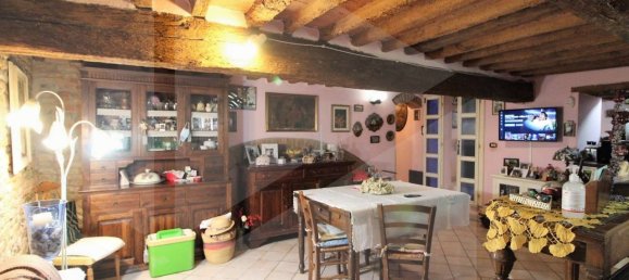 5 rooms Apartment in Peccioli, Italy No. 22514 5