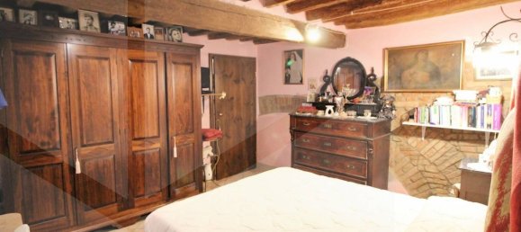 5 rooms Apartment in Peccioli, Italy No. 22514 9