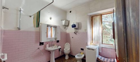 Casa de 14 divisões em Serra Riccò, Italy N.º 294255 36