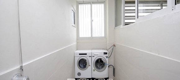 Apartamento de 3 dormitorios en Tay Ho, Vietnam No. 722 9