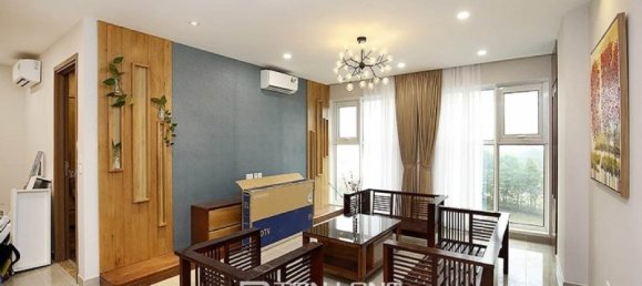 Apartamento de 3 dormitorios en Tay Ho, Vietnam No. 722 2