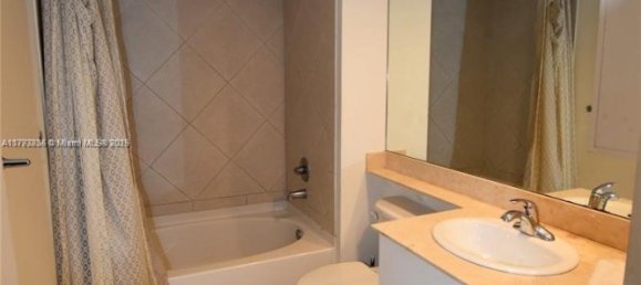 2 dormitorios propiedad comercial en venta en Miami, Miami-Dade, Florida, USA № 614109 11