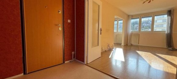 Квартира с 4 спальнями в Сент-Этьен, Франция № 306657 4