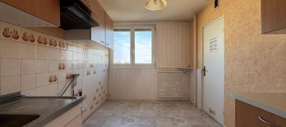 Квартира с 4 спальнями в Сент-Этьен, Франция № 306657 11