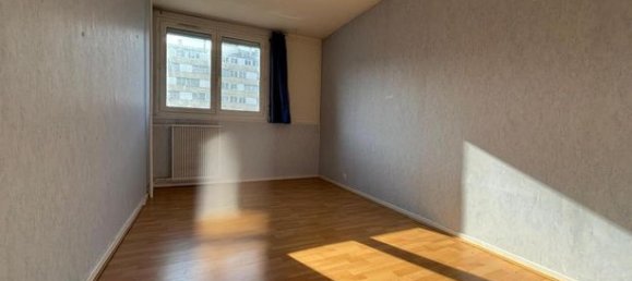 Квартира с 4 спальнями в Сент-Этьен, Франция № 306657 6