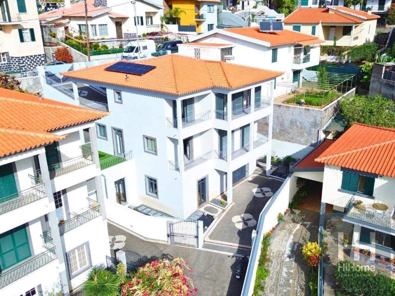 3 bedrooms House in Funchal, Portugal No. 144044