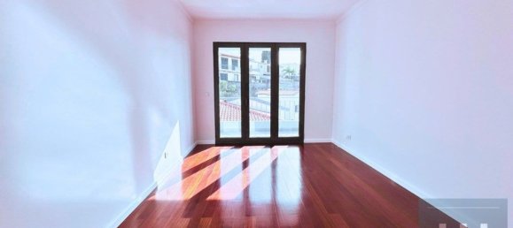 3 bedrooms House in Funchal, Portugal No. 144044 18