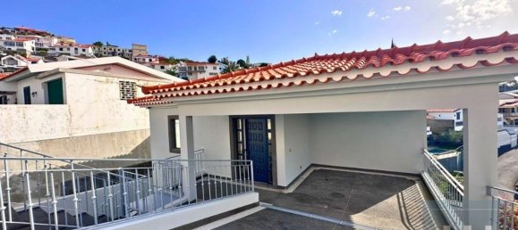 3 bedrooms House in Funchal, Portugal No. 144044 30