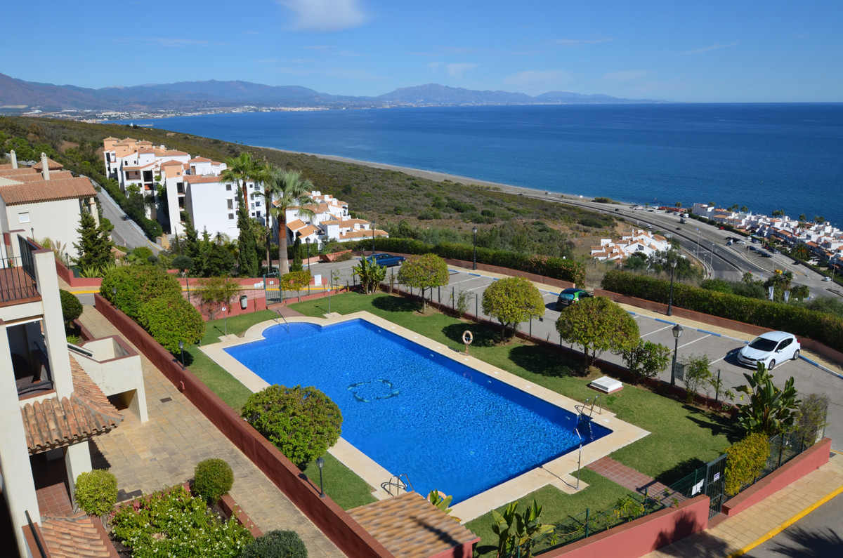 3 bedrooms Penthouse in Chullera, Spain No. 36529