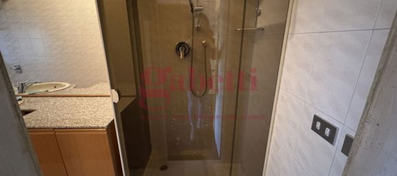 4-salle Appartement à Turin, Italy No. 89809 9