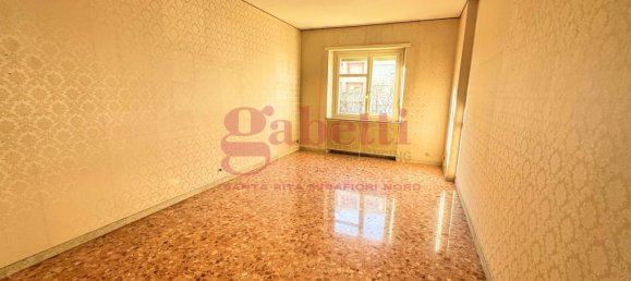 4-salle Appartement à Turin, Italy No. 89809 7