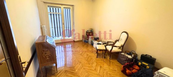 4-salle Appartement à Turin, Italy No. 89809 4