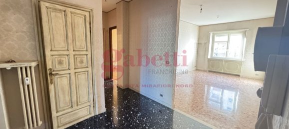 4-salle Appartement à Turin, Italy No. 89809 25