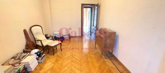 4-salle Appartement à Turin, Italy No. 89809 3