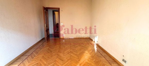 4-salle Appartement à Turin, Italy No. 89809 26