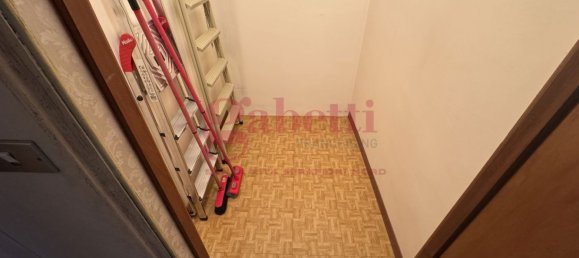 4-salle Appartement à Turin, Italy No. 89809 10