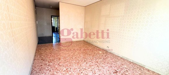 4-salle Appartement à Turin, Italy No. 89809 5