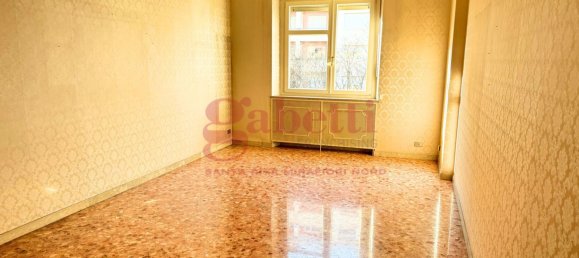 4-salle Appartement à Turin, Italy No. 89809 6