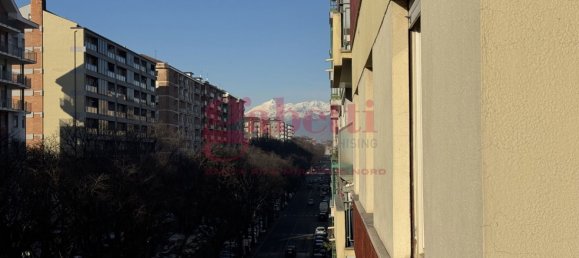 4-salle Appartement à Turin, Italy No. 89809 12