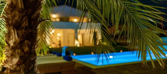 400m² Villa in Hersonissos, Greece No. 3796 2