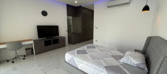 Villa de 3 dormitorios en Hua Hin, Thailand No. 77690 6