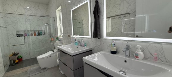 Villa de 3 dormitorios en Hua Hin, Thailand No. 77690 4