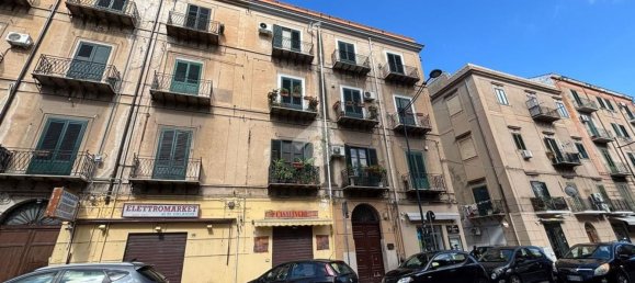 4-salle Appartement à Palermo, Italy No. 299744 3