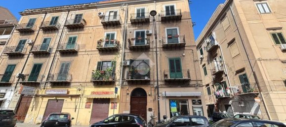 4-salle Appartement à Palermo, Italy No. 299744 2