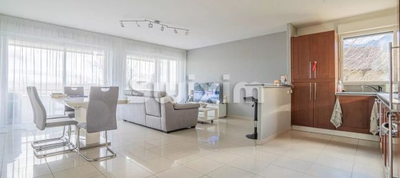 2 bedrooms Apartment in Peron, France No. 335350 2