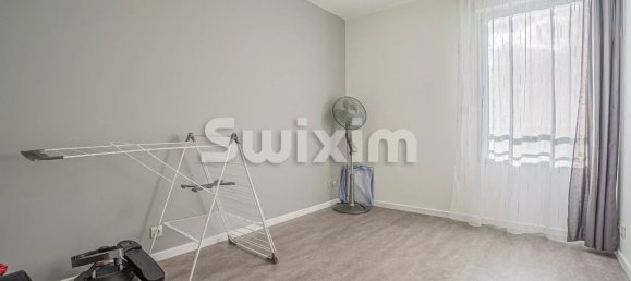 2 bedrooms Apartment in Peron, France No. 335350 5