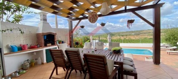 5 bedrooms Villa in Faro, Portugal No. 137063 4